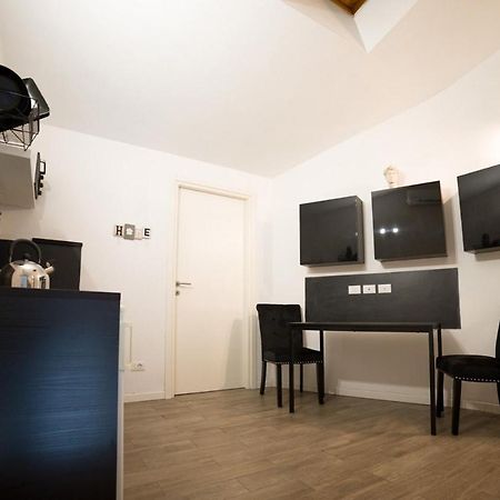 ᗰiki Hoᑌտᗴ Appartamento Firenze Esterno foto
